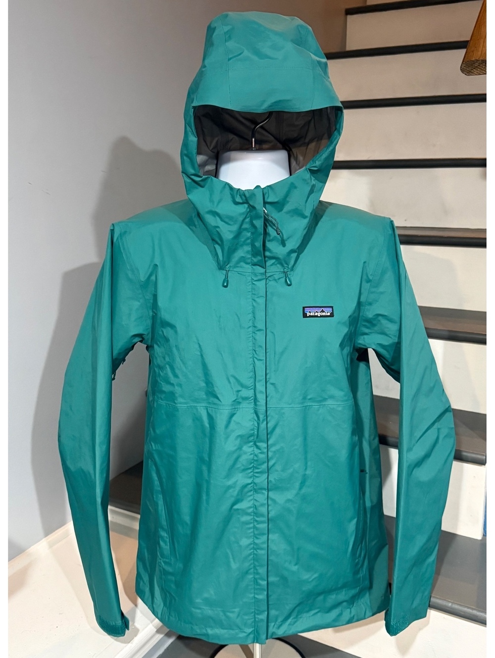 Patagonia Men’s Medium Torrentshell 3L H2NO Borealis Green Hooded Rain Jacket!